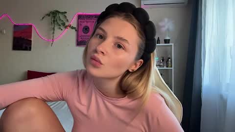 Vi  Victoria online show from June 3, 2:33 pm
