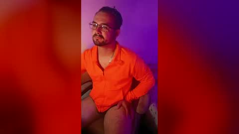Dereck Mills3 online show from June 12, 2:54 am