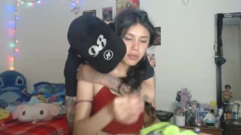 Snapshot of derek_44 chatting on January 15, 2:49 am derek_44 online show from January 15, 2:49 am