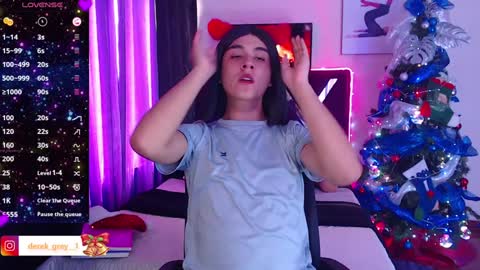 derek grey online show from December 30, 8:15 pm