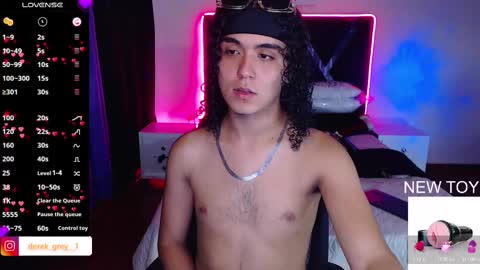 derek grey online show from February 10, 11:45 pm