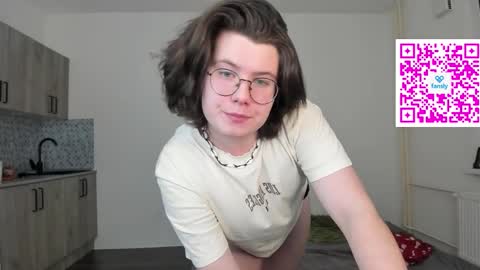 Derek online show from February 1, 8:18 pm