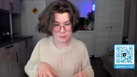 Derek online show from June 12, 10:08 pm