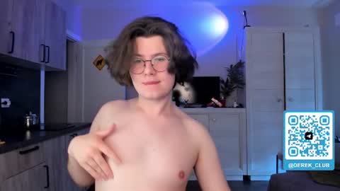 Derek online show from June 20, 3:48 pm