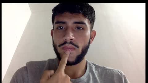 Snapshot of derek_smiith chatting on February 13, 6:16 pm Derek smiith online show from February 13, 6:16 pm