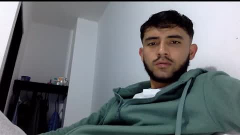 Snapshot of derek_smiith chatting on November 20, 2:39 pm Derek smiith online show from November 20, 2:39 pm