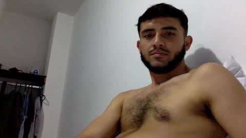 Snapshot of derek_smiith chatting on December 2, 5:24 am Derek smiith online show from December 2, 5:24 am