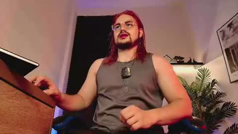 Derek online show from August 5, 1:52 am