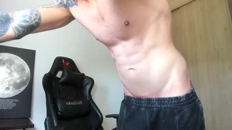 derekmuller11 online show from March 20, 5:07 pm