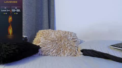 Derek  IG Derekolsen2024 online show from January 28, 5:00 am