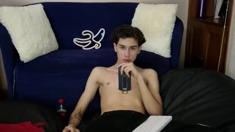 Derek online show from November 20, 11:48 pm