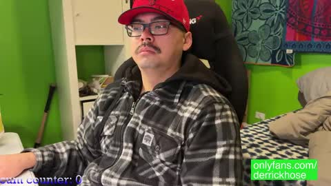 Snapshot of derrick_hose chatting on January 10, 4:09 pm Derrick Hose online show from January 10, 4:09 pm