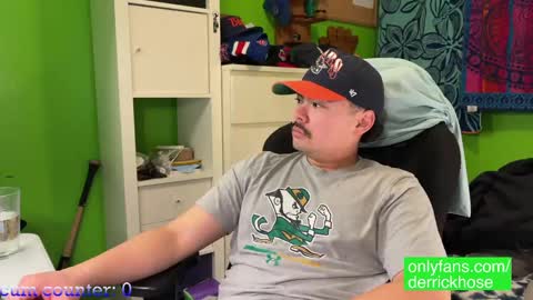 Snapshot of derrick_hose chatting on January 21, 1:50 am Derrick Hose online show from January 21, 1:50 am