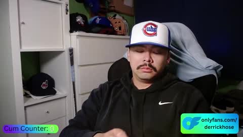 Snapshot of derrick_hose chatting on October 15, 3:50 am Derrick Hose online show from October 15, 3:50 am