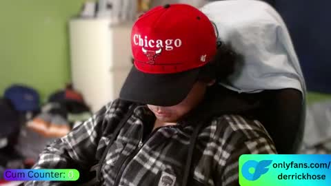 Derrick Hose online show from April 27, 3:32 pm