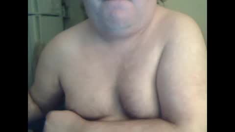 Snapshot of derrickkearley2055 chatting on February 9, 7:45 am derrickkearley2055 online show from February 9, 7:45 am