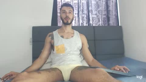 Snapshot of derrymaster chatting on February 20, 1:40 pm JhimyMaster online show from February 20, 1:40 pm