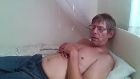 Snapshot of derrytop chatting on March 2, 5:54 am JohnB online show from March 2, 5:54 am