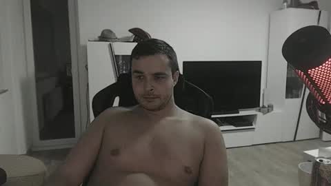 Snapshot of dershark chatting on December 15, 11:53 pm dershark online show from December 15, 11:53 pm