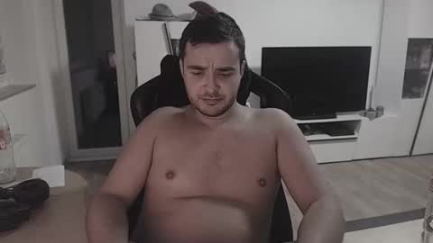 Snapshot of dershark chatting on December 19, 1:23 am dershark online show from December 19, 1:23 am