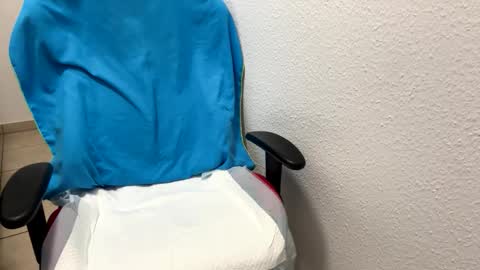 Tom online show from March 13, 4:02 pm