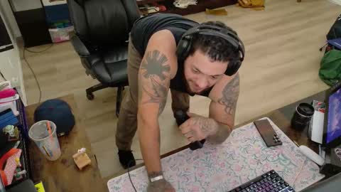 desertadventurer25 online show from March 4, 9:21 pm