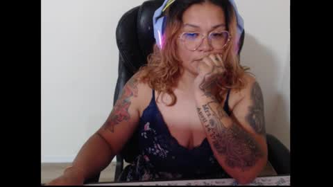 desertadventures25 online show from March 24, 5:01 am