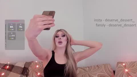 Snapshot of deserve_dessert chatting on November 23, 8:08 pm Domi online show from November 23, 8:08 pm