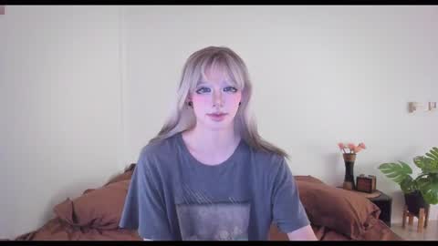 Domi  online show from June 14, 1:02 pm