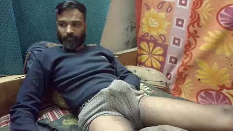desi_boy799417 online show from November 28, 6:32 pm