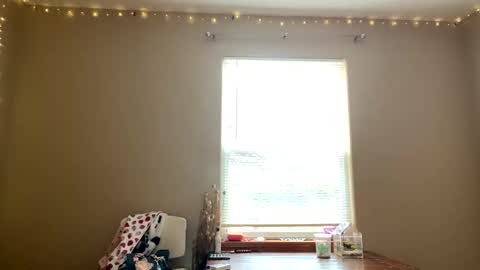 desimonroe online show from November 17, 8:25 pm