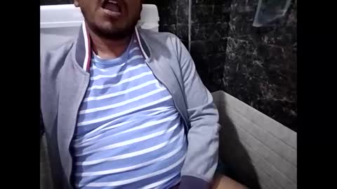 Snapshot of desimunda4ug chatting on December 1, 11:36 pm Browndesi online show from December 1, 11:36 pm