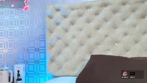 Snapshot of desire_sara chatting on February 8, 6:44 pm Sara Desire online show from February 8, 6:44 pm