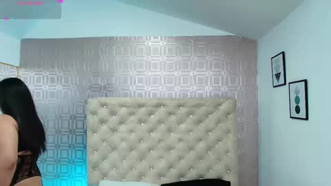 Snapshot of desire_sara chatting on March 6, 12:30 pm Sara Desire online show from March 6, 12:30 pm