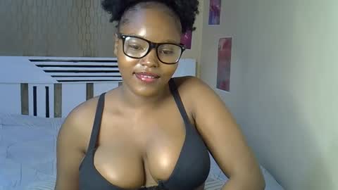 desiredahlia33 online show from March 8, 9:51 pm