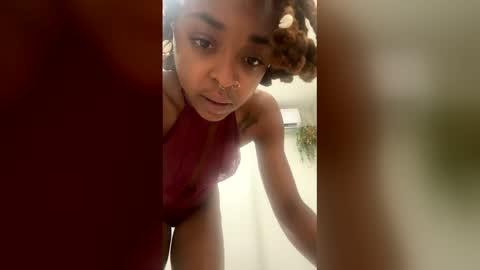 Snapshot of desiredistrict chatting on April 7, 5:08 am desiredistrict online show from April 7, 5:08 am