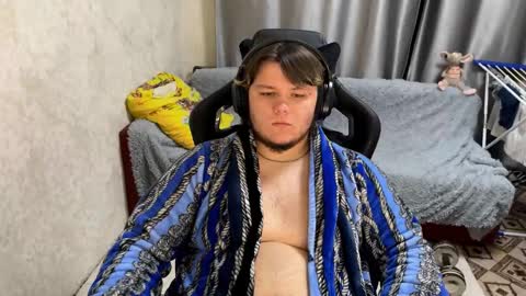 Snapshot of desiredude9 chatting on September 17, 9:16 pm desiredude9 online show from September 17, 9:16 pm