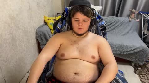 Snapshot of desiredude9 chatting on September 18, 6:43 pm desiredude9 online show from September 18, 6:43 pm