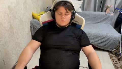 Snapshot of desiredude9 chatting on October 4, 4:38 pm desiredude9 online show from October 4, 4:38 pm