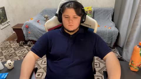 Snapshot of desiredude9 chatting on October 17, 7:16 pm desiredude9 online show from October 17, 7:16 pm