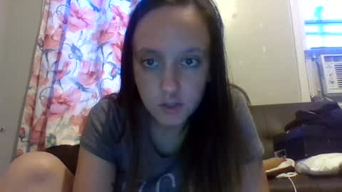 Snapshot of desireme19 chatting on July 15, 12:49 am desireme19 online show from July 15, 12:49 am