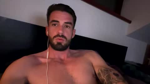 Snapshot of desirtexz chatting on April 7, 9:15 pm desirtexz online show from April 7, 9:15 pm