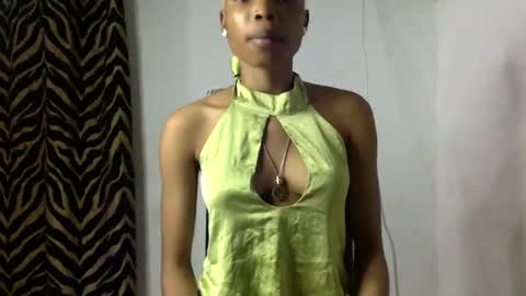 Snapshot of deslimbody90 chatting on January 11, 8:36 pm Deslimbody online show from January 11, 8:36 pm