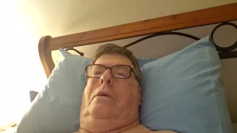 Desmon1958 online show from February 17, 6:14 pm