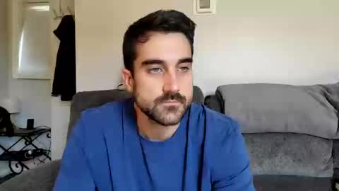 Snapshot of desmond4you chatting on September 10, 5:13 pm Desmond4You online show from September 10, 5:13 pm