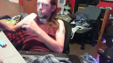 Snapshot of desolation2012 chatting on September 27, 9:58 am desolation2012 online show from September 27, 9:58 am