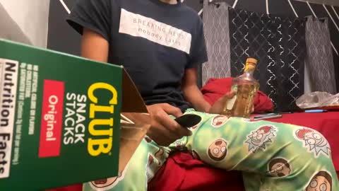 Snapshot of detroitbiguy chatting on December 2, 6:52 am Nastytae313 online show from December 2, 6:52 am