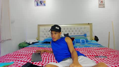 Snapshot of deus_steim chatting on January 5, 8:10 pm deus_steim online show from January 5, 8:10 pm