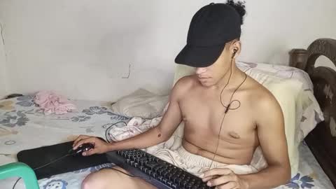 Snapshot of deus_steim chatting on October 16, 6:36 am deus_steim online show from October 16, 6:36 am