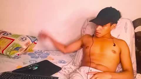 Snapshot of deus_steim chatting on November 11, 4:56 am deus_steim online show from November 11, 4:56 am